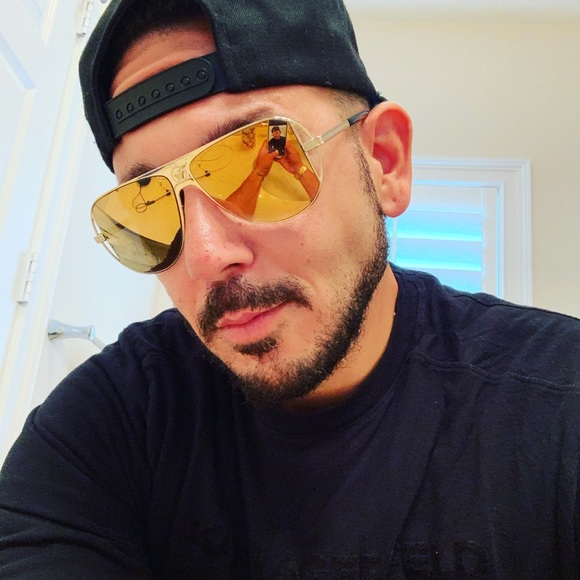 Instagram @thisiscmm_ - Picture 4 of 7